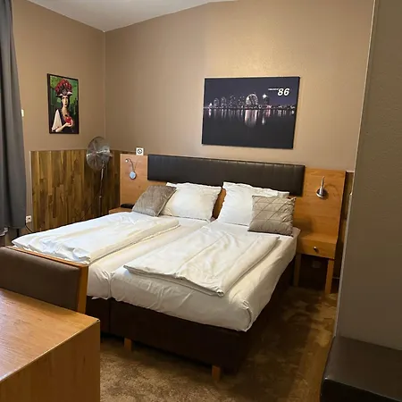 Szálloda Expo Frankfurt Centre 3*