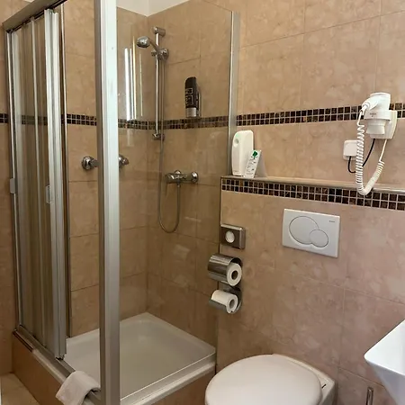 Otel Expo Frankfurt Centre - Self Check-in