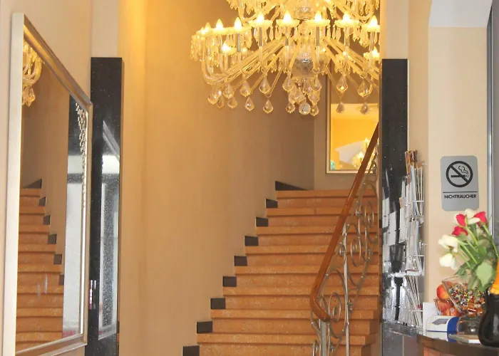 Expo Frankfurt Centre - Self Check-in Szálloda 3*