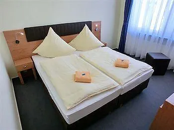 Expo Frankfurt Centre - Self Check-in Отель 3*