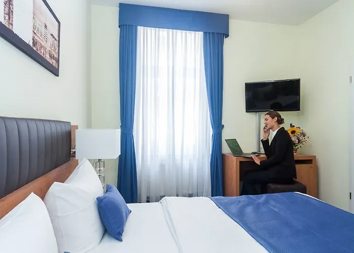 Hotel Expo Frankfurt Centre - Self Check-in 3*